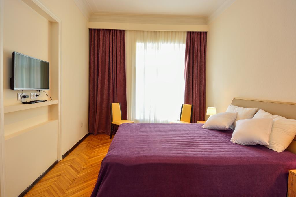 Gio'S Apartment Тбилиси Екстериор снимка