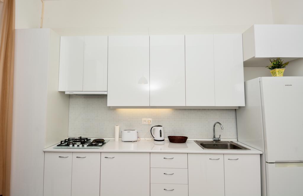 Gio'S Apartment Тбилиси Екстериор снимка