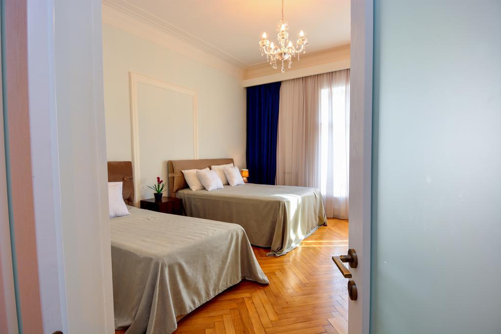Gio'S Apartment Тбилиси Екстериор снимка