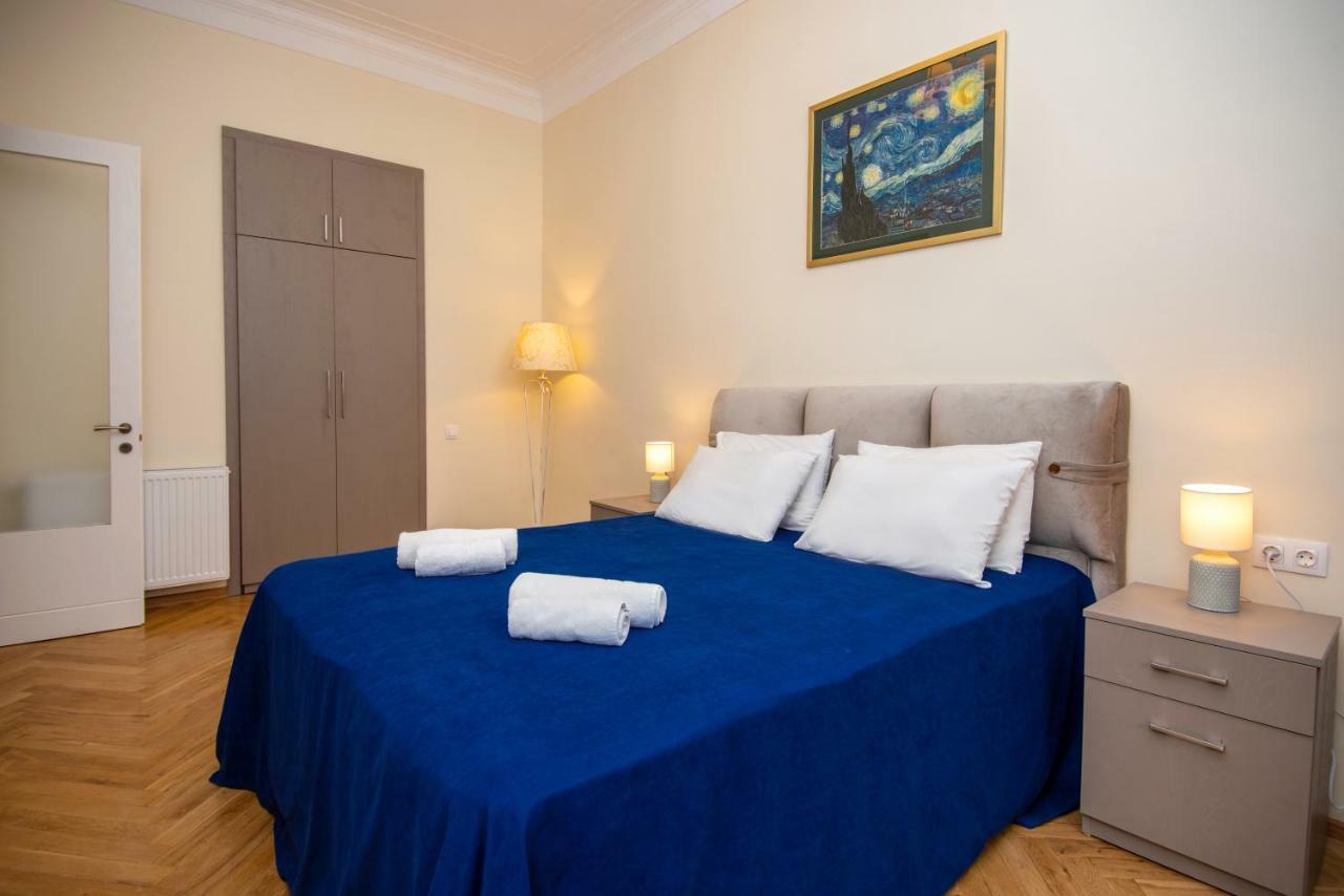 Gio'S Apartment Тбилиси Екстериор снимка