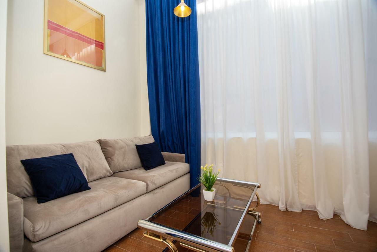 Gio'S Apartment Тбилиси Екстериор снимка