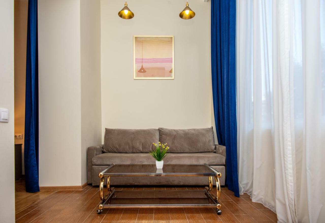 Gio'S Apartment Тбилиси Екстериор снимка